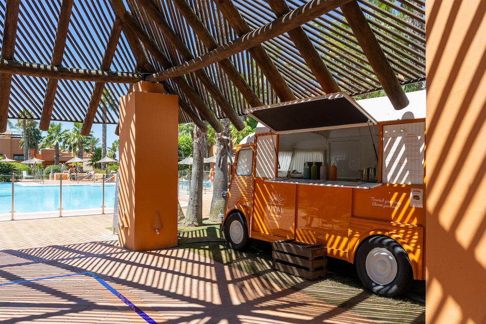 Royal Hideaway Sancti Petri A Member of Barcelo Hotel Group 16/72