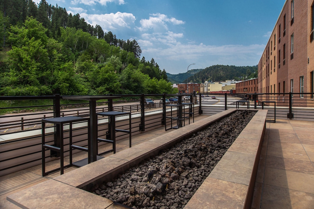 Four Points by Sheraton Deadwood 46/50