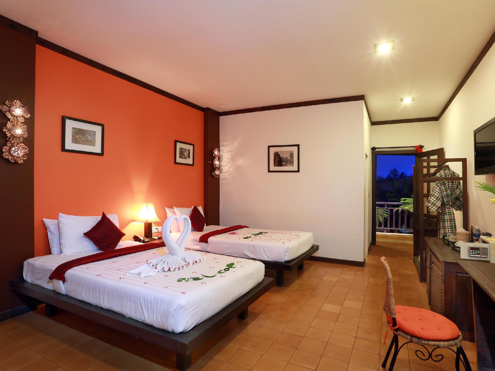 Cabana, Twin Beds, Pool View