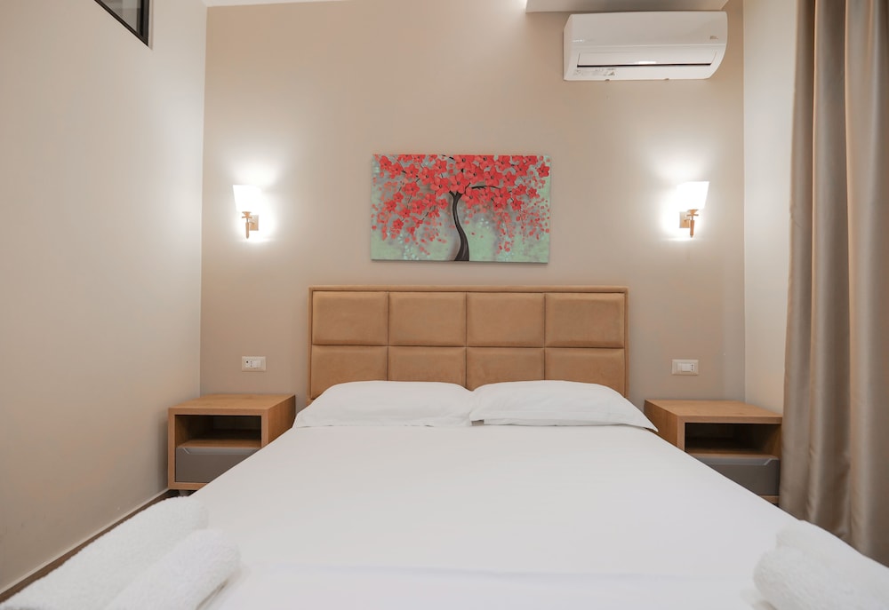 Hotel Roalb 19/28