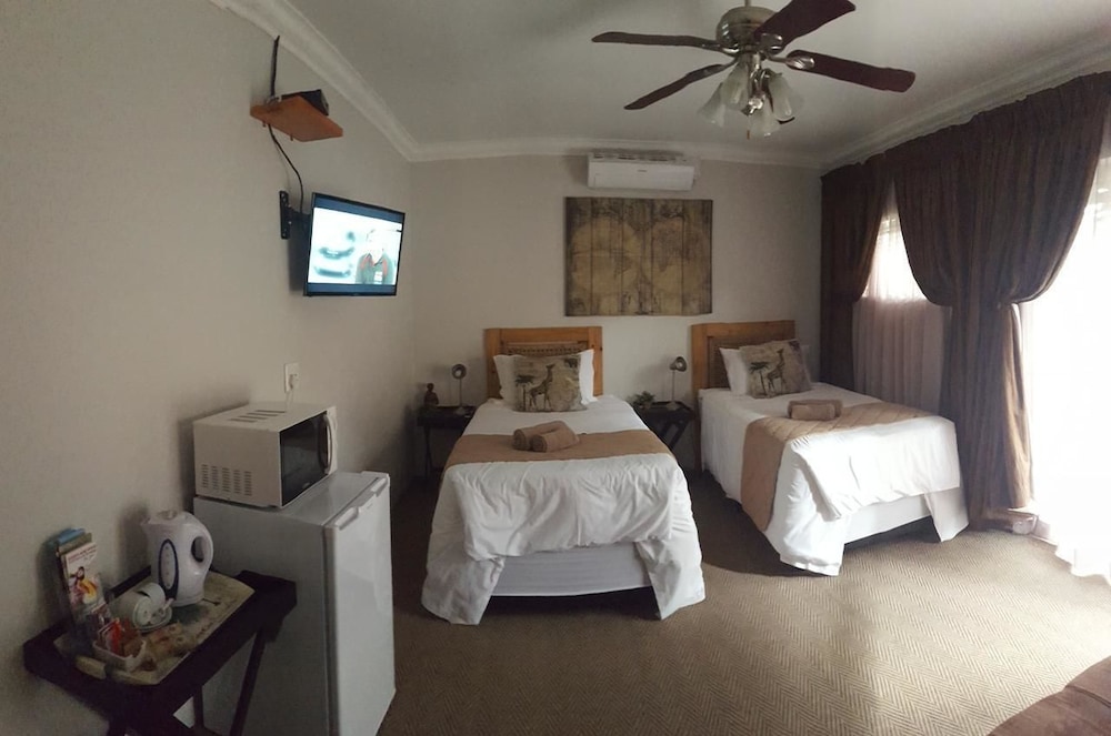 Danlee Overnight Accomodation 12/50
