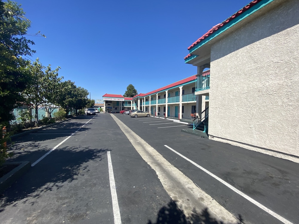 Chester Inn Motel 28/36