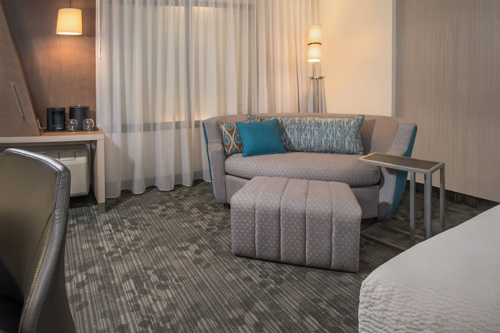 Courtyard by Marriott Portland East 31/48