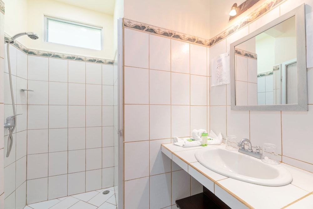 Tabulia Tree Hotel and Villas 33/77