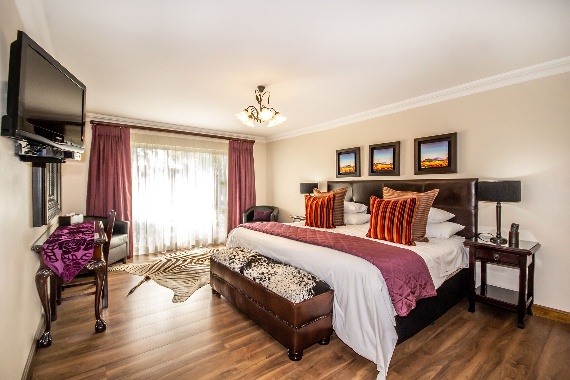 Executive, King Bed, Sunward Park Guesthouse 3/10