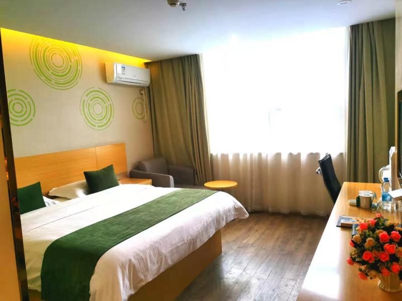 GreenTree Inn Danyang Danbei Town Xinqiao 6/17