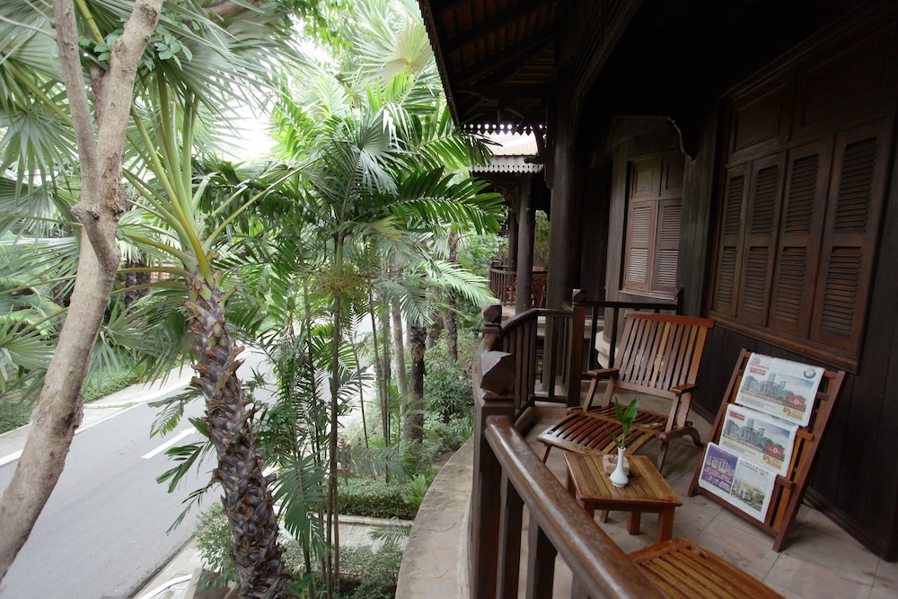 Sokhalay Angkor Villa Resort 7/69