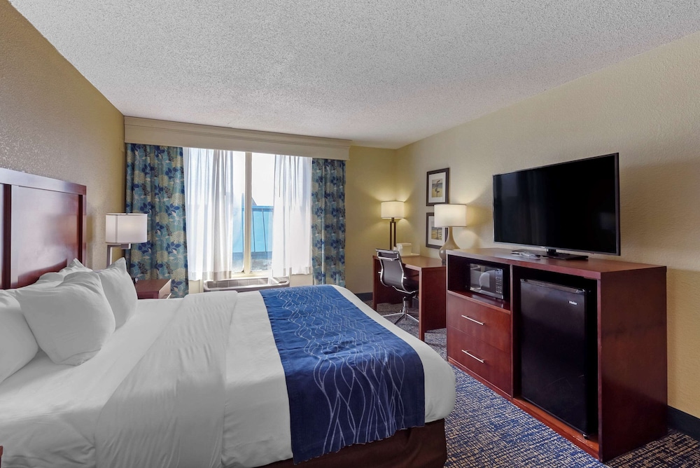 Comfort Inn On The Ocean 8/16