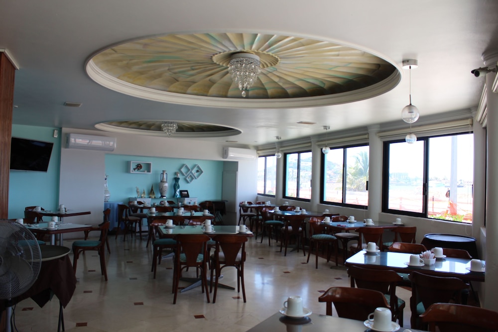Hotel Playa Marina 31/52