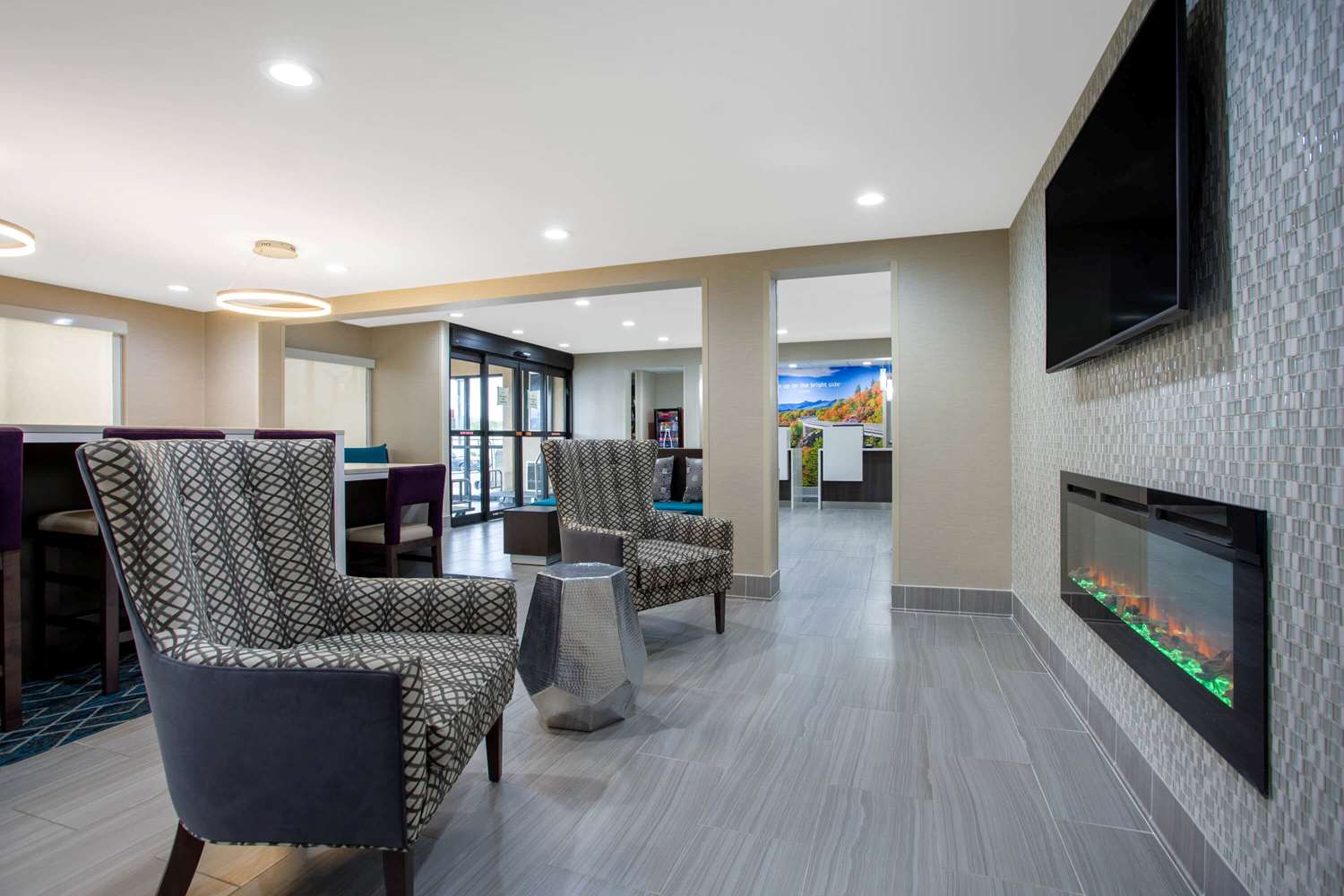 La Quinta Inn & Suites by Wyndham Roanoke Salem 38/58