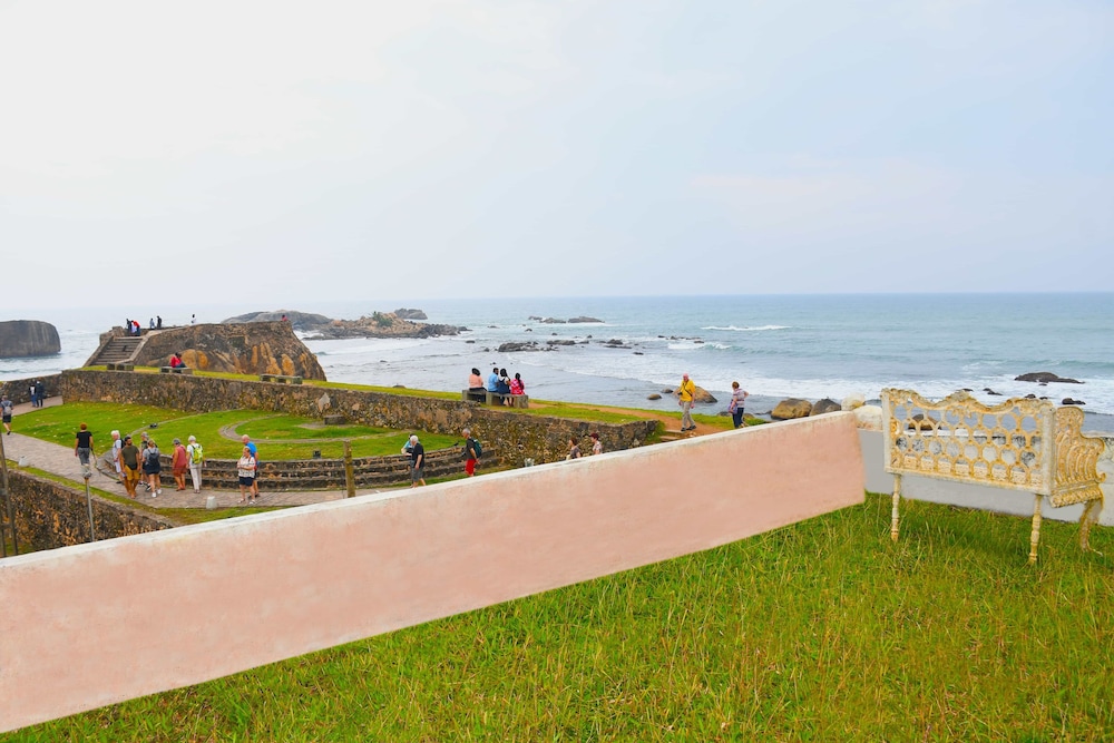 Rampart View Guest House 42/48