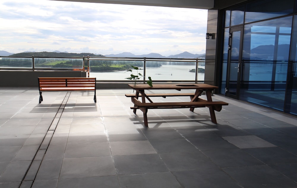 Hotel JCS Yeosu 24/50