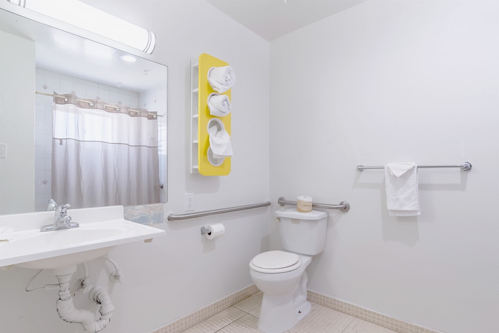 غرفة قياسية بسريرين كوين، Motel6 Barstow, CA - Route 66 4/7