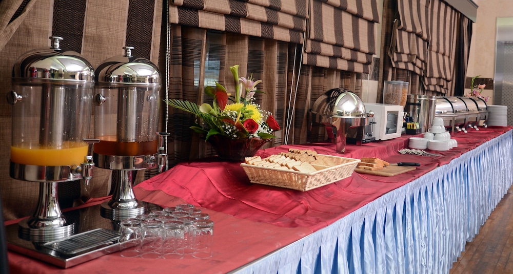 restaurant-cafeteria