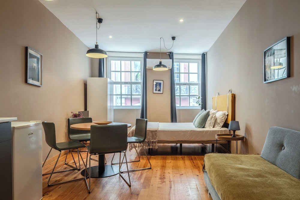 Aparthotel Oporto Entreparedes 53/77