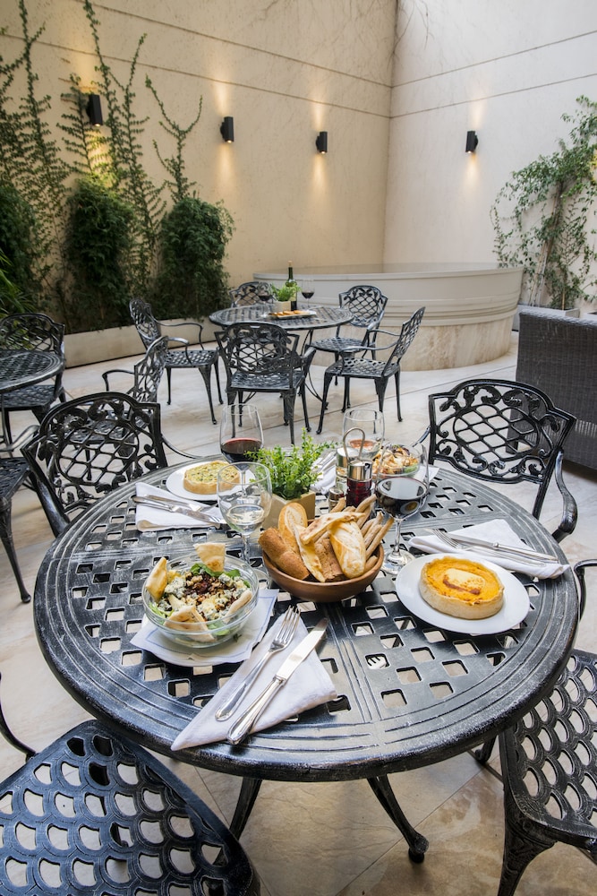 Arc Recoleta Boutique Hotel and Spa 49/68