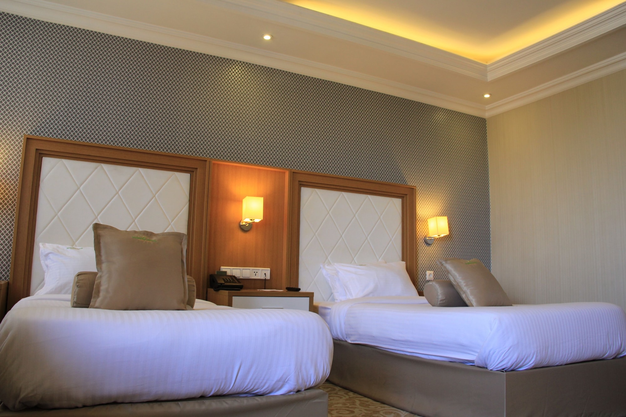 ROOM, TWIN BEDS, GARDEN VIEW