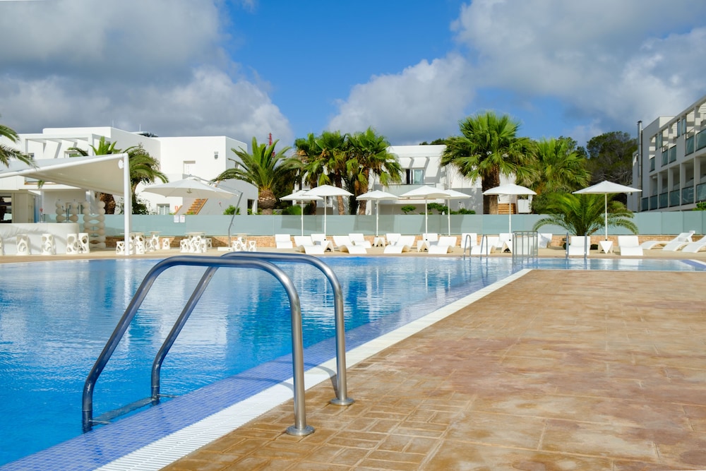 Blanco Hotel Formentera 50/53