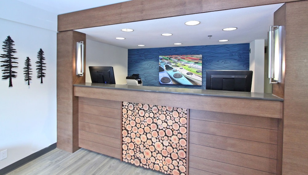 Accent Inns Burnaby 7/40