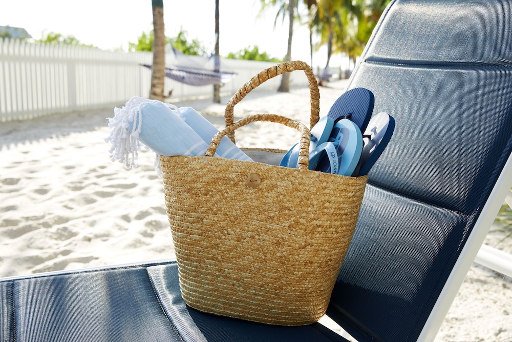Parrot Key Hotel & Villas 12/70