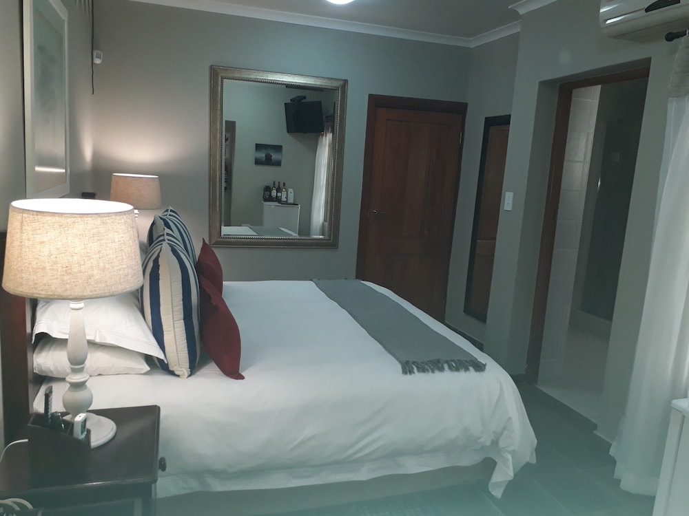 Sandpiper Guest House 10/38