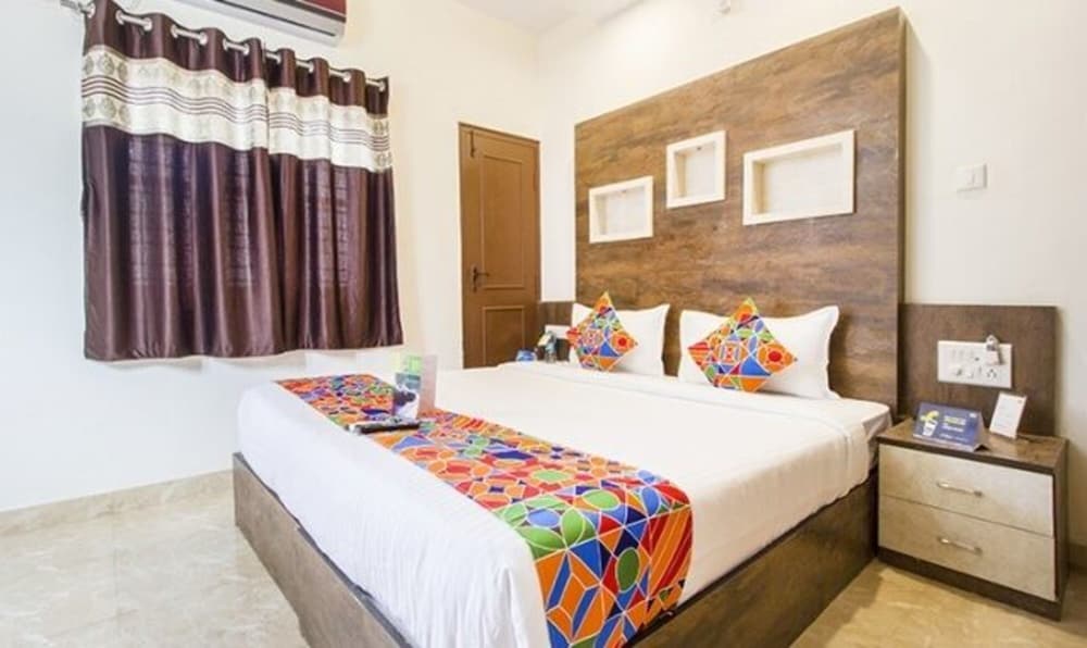 Deluxe, Double Bed