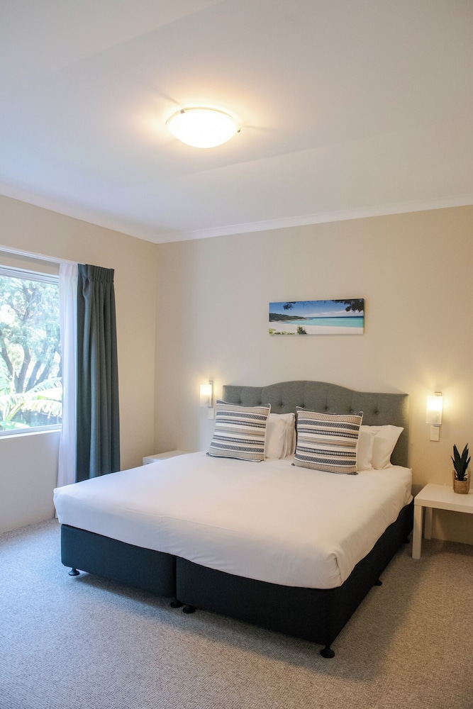 Broadwater Beach Resort Busselton 12/50