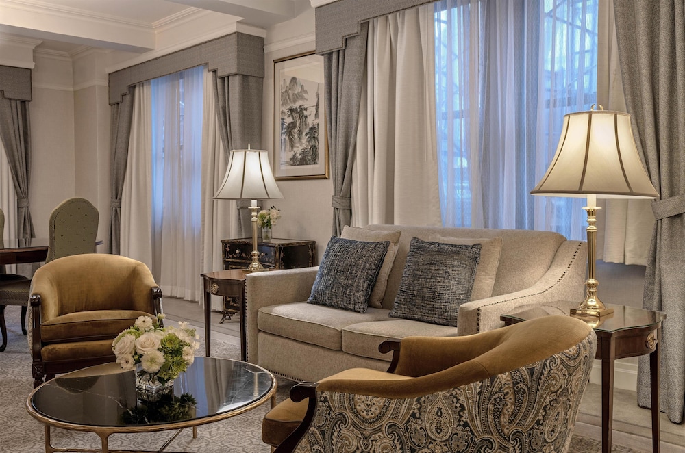 Warwick Hotel New York 40/61