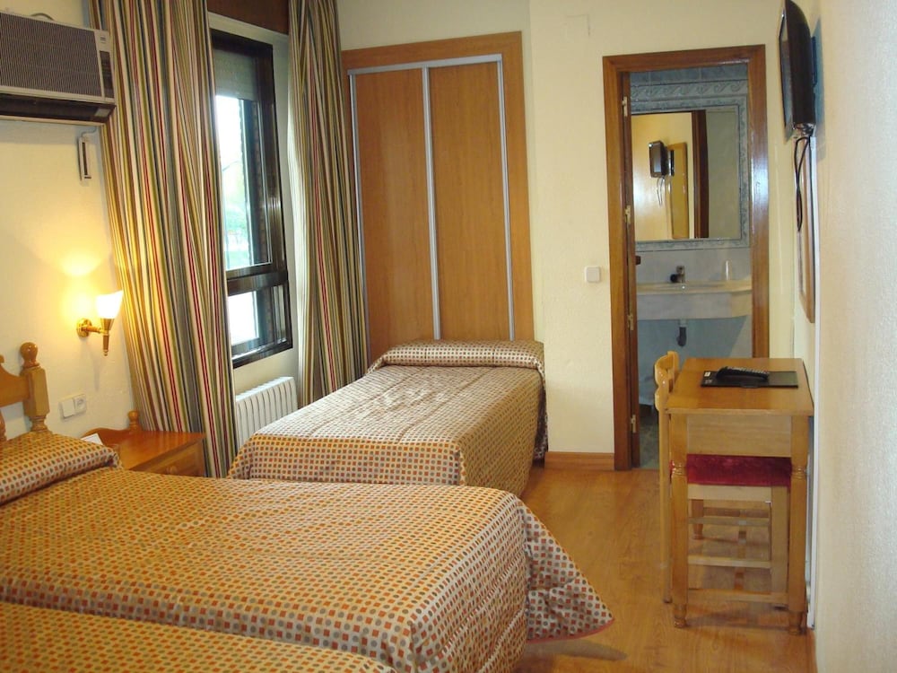 Hotel Castilla 7/27
