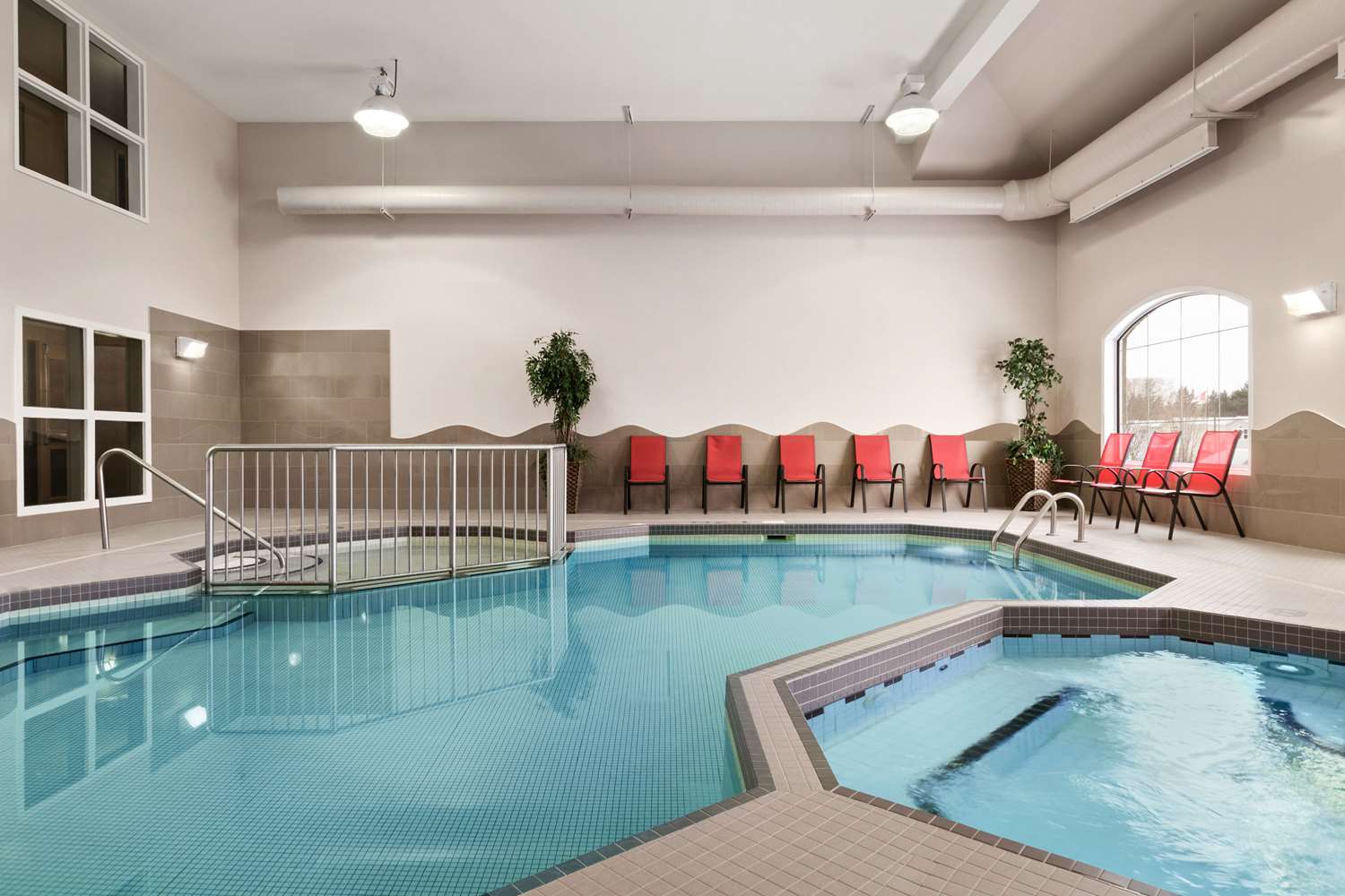 Days Inn and Suites By Wyndham Brandon 5/11