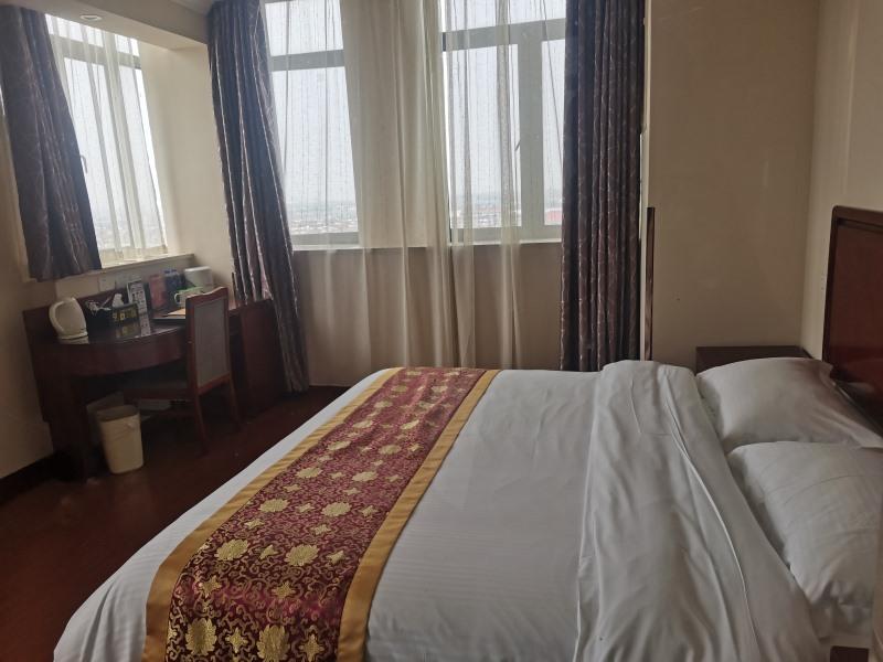 GreenTree Inn Suzhou Kunshan Beimen Road Mold City Express Hotel 24/51