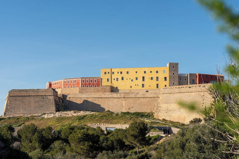 Parador de Ibiza 5/71