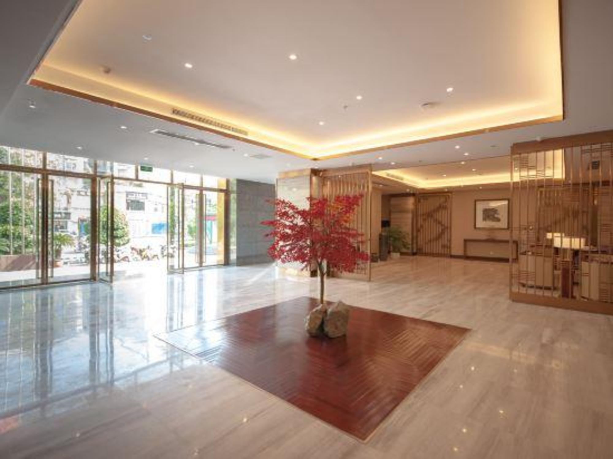 Xinhua Hotel Chongqing Kaizhou 8/28
