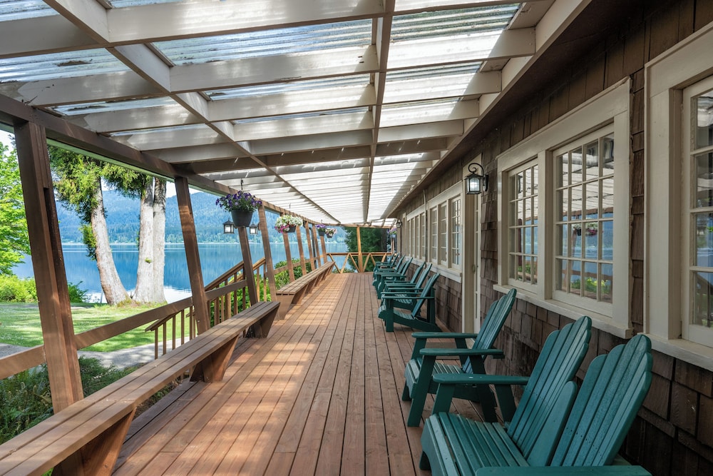 Lake Quinault Lodge 7/50
