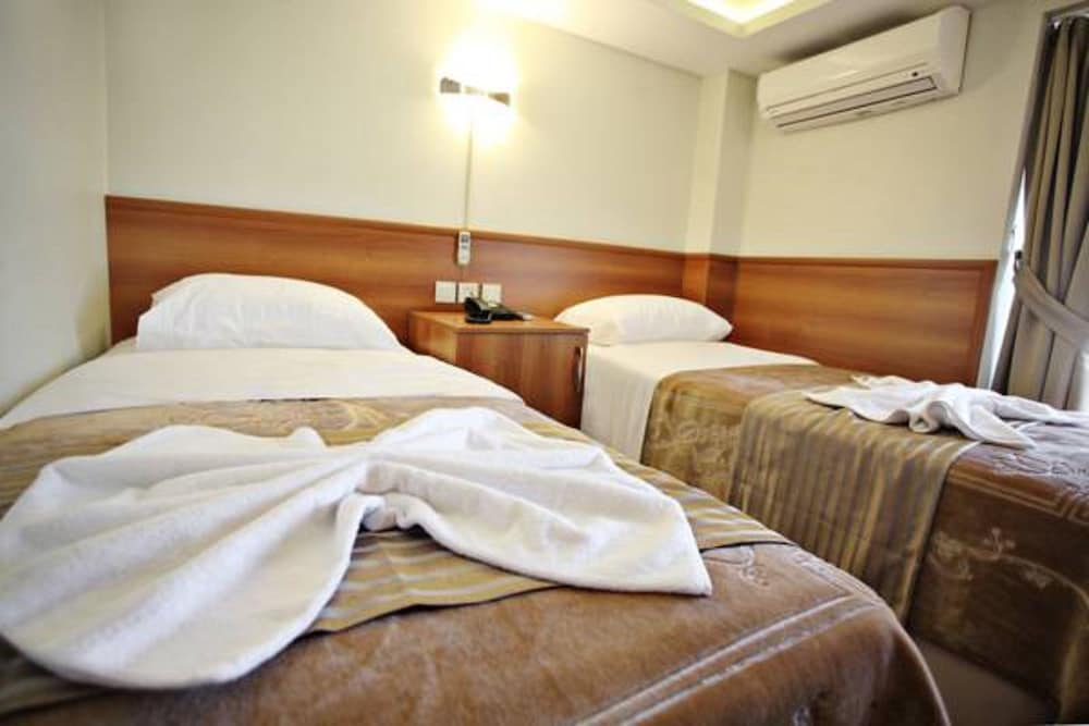 Taksim Palace Hotel 48/60