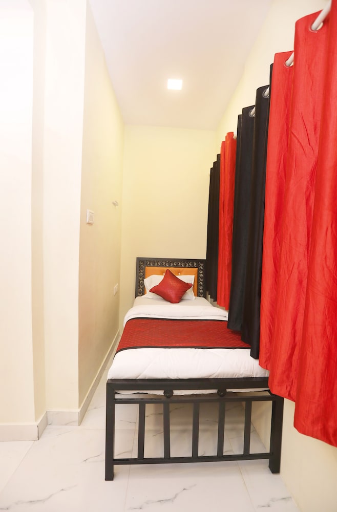 Hotel Janata 14/28