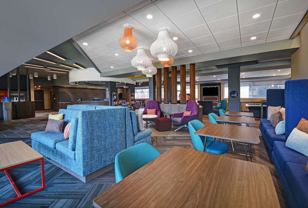 Tru By Hilton Troy Detroit 41/52