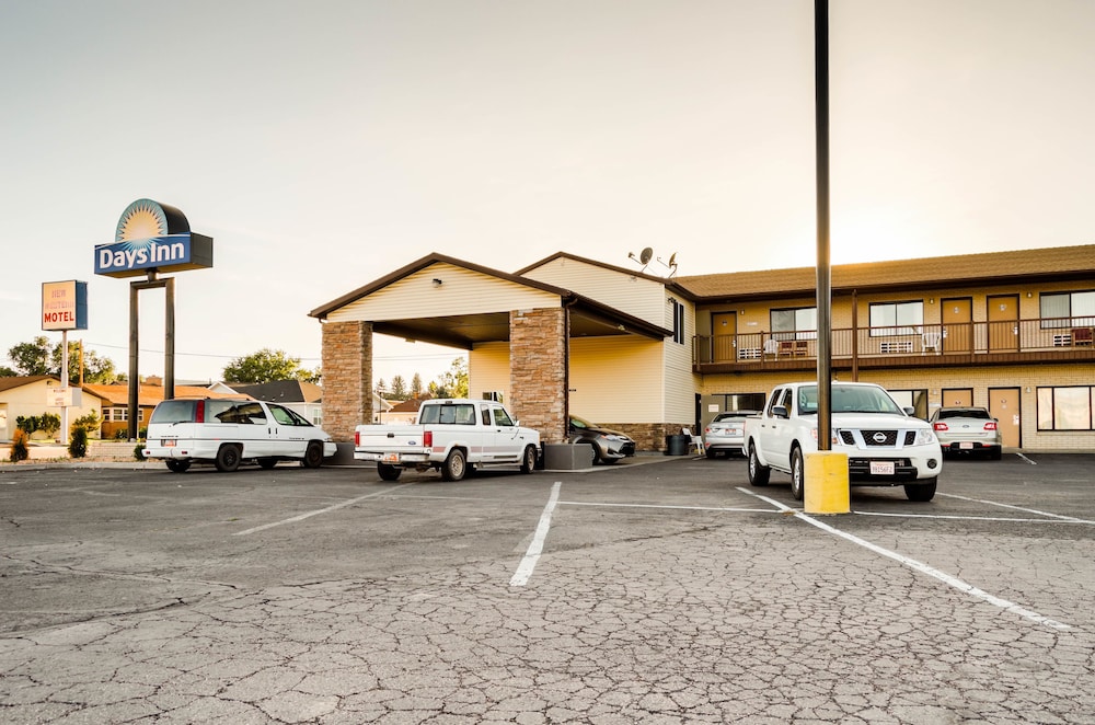 Econo Lodge 11/23