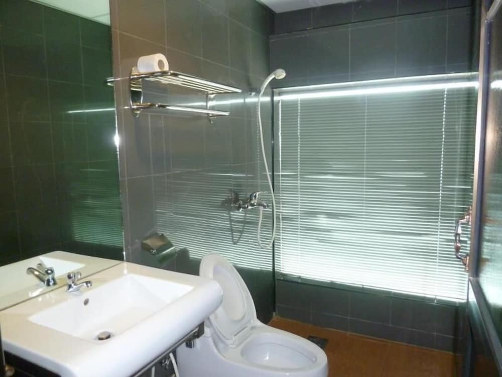 Subang Valley Hotel 55/59