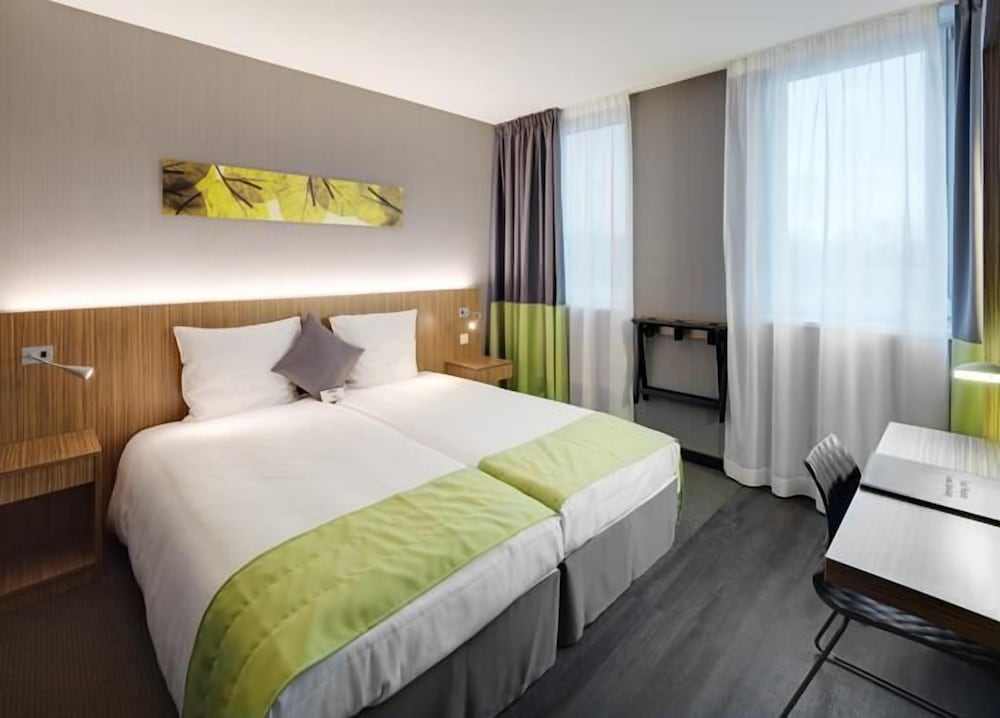 SUPERIOR, TWIN BEDS