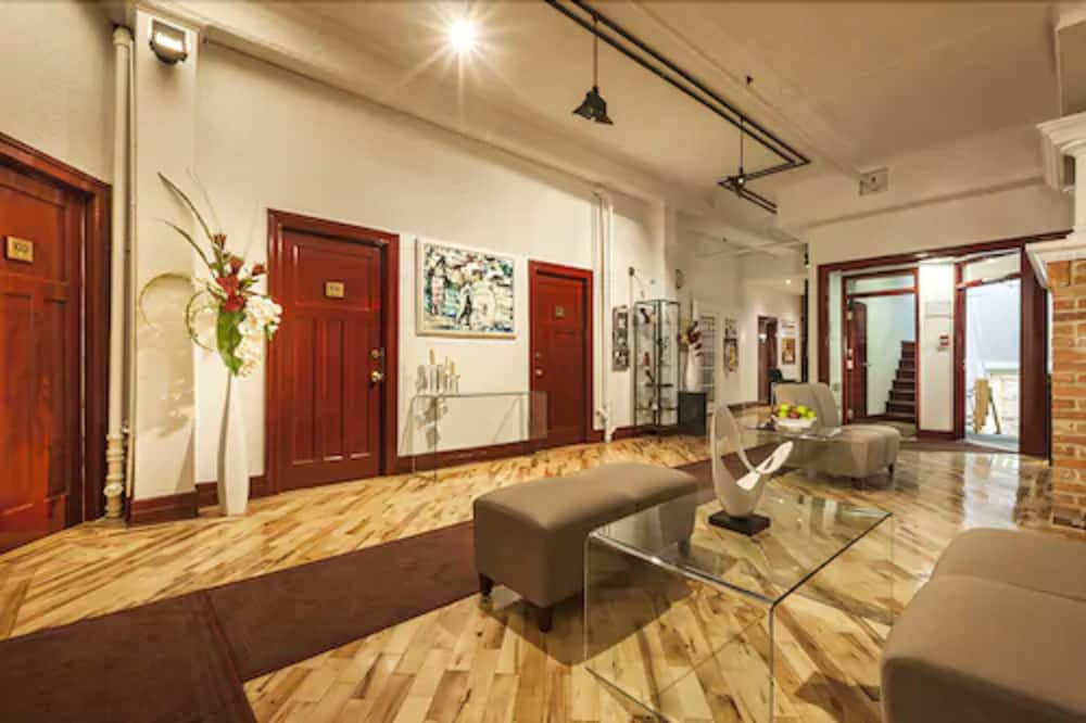 lounge