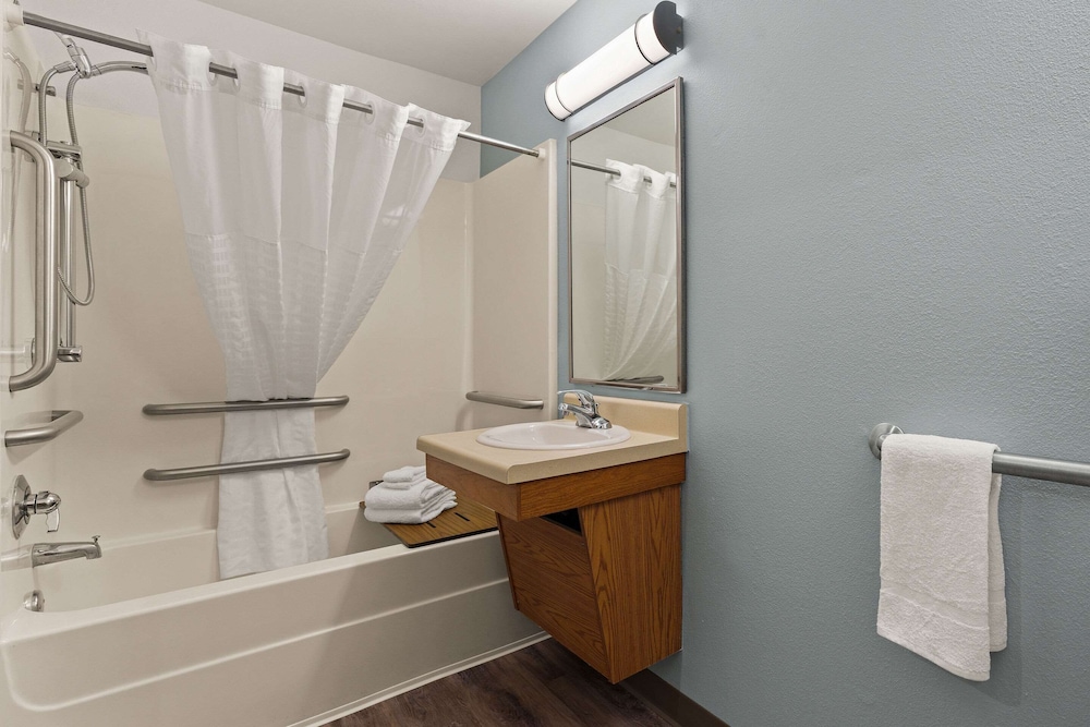 WoodSpring Suites Augusta Fort Eisenhower 18/22