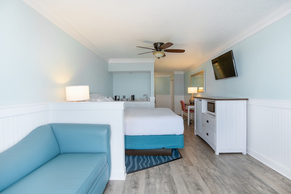 John Yancey Oceanfront Inn 30/66