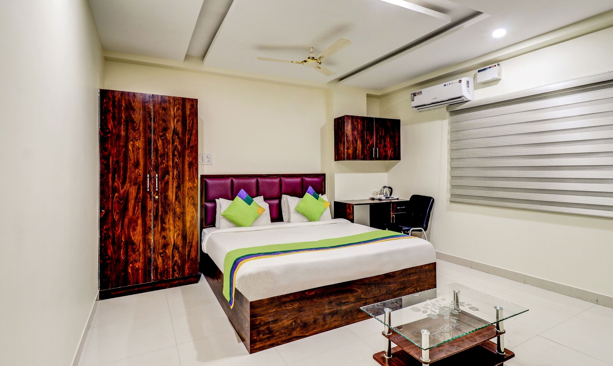 غرفة قياسية بسرير كينج، Oyo 11387 Hotel Kozy Rooms 2/2