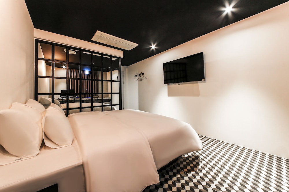 Soyu Hotel 17/35