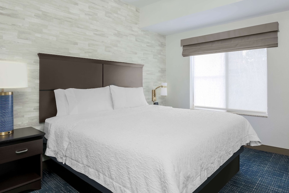 Hampton Inn And Suites Denver Tech Center 12/69