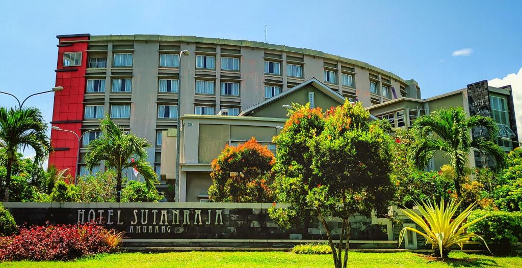 Sutanraja Amurang Hotel 5/19