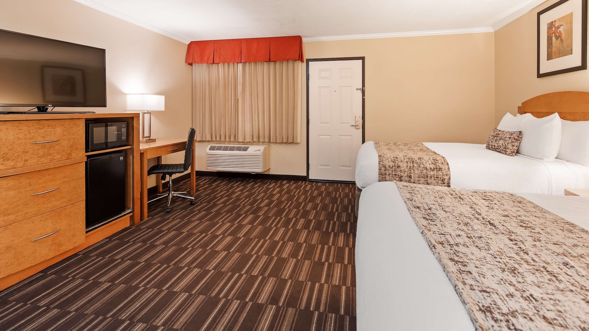 Standard, 2 Queen Beds, Best Western Plus Ontario Airport & Convention Center 5/10
