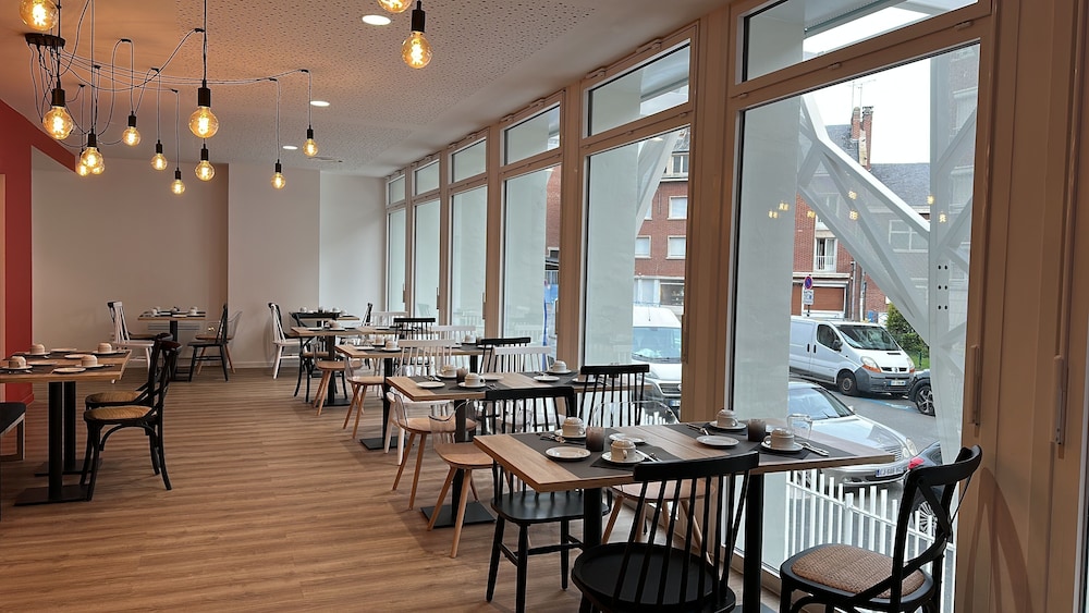 Nemea Appart Hotel Coliseum Amiens Centre 50/64