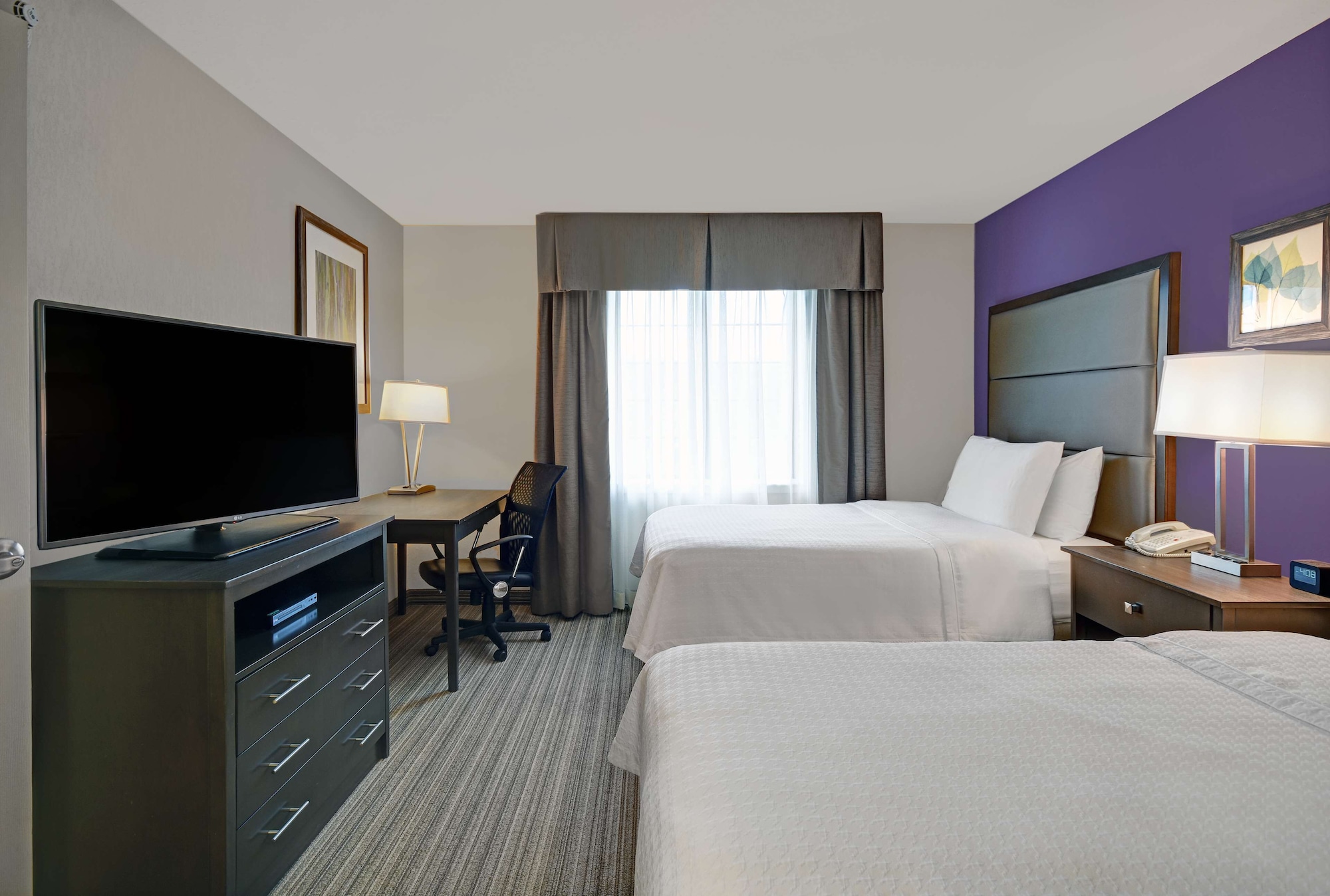 Suite, 2 Queen Beds, Accessible